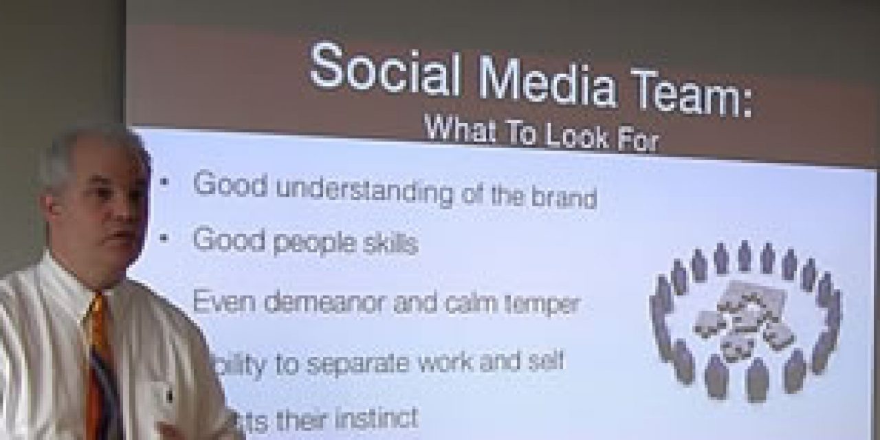 What-to-look-for-in-a-social-media-team